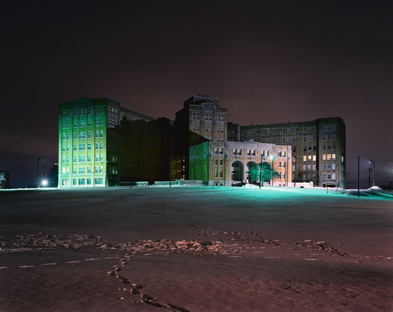© Szatmári Gergely: Bloomfield  Hospital (Meadowlands sorozat, 2010)