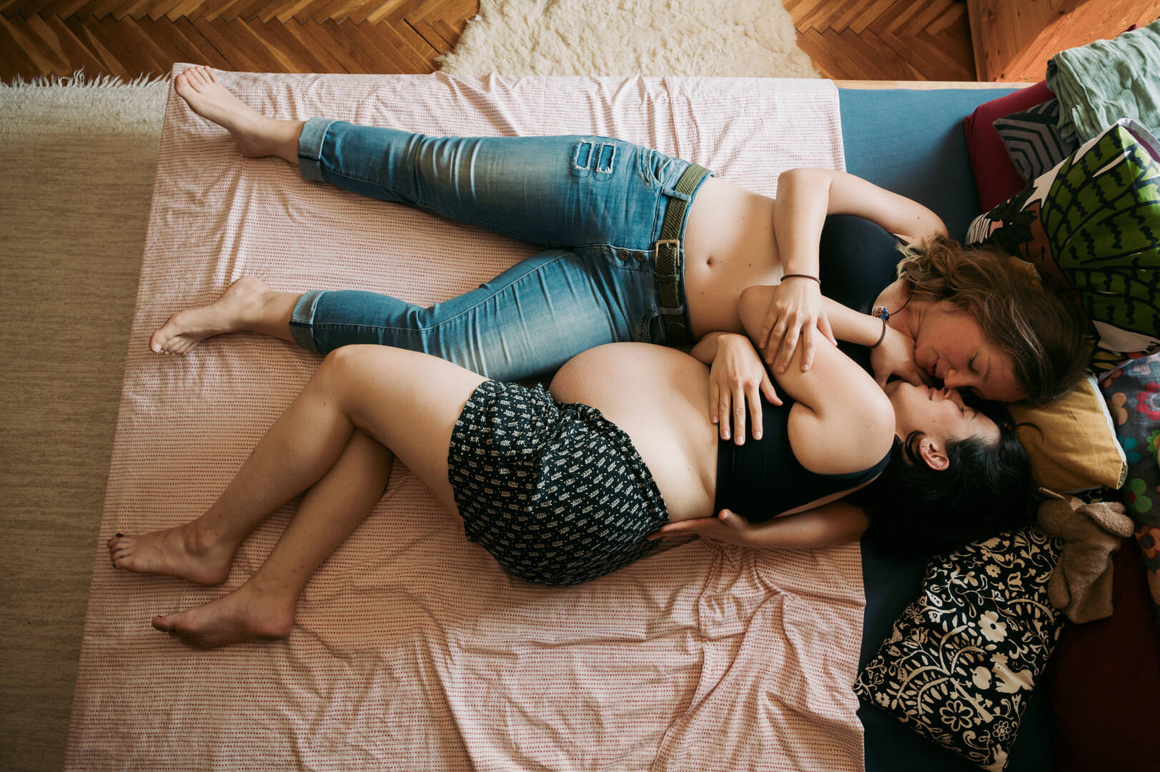 Kölcsey-Gyurkó Sára: Gyermekágy, részlet a sorozatból | Hush little baby, don’t say a word, from the series © Sára Kölcsey-Gyurkó