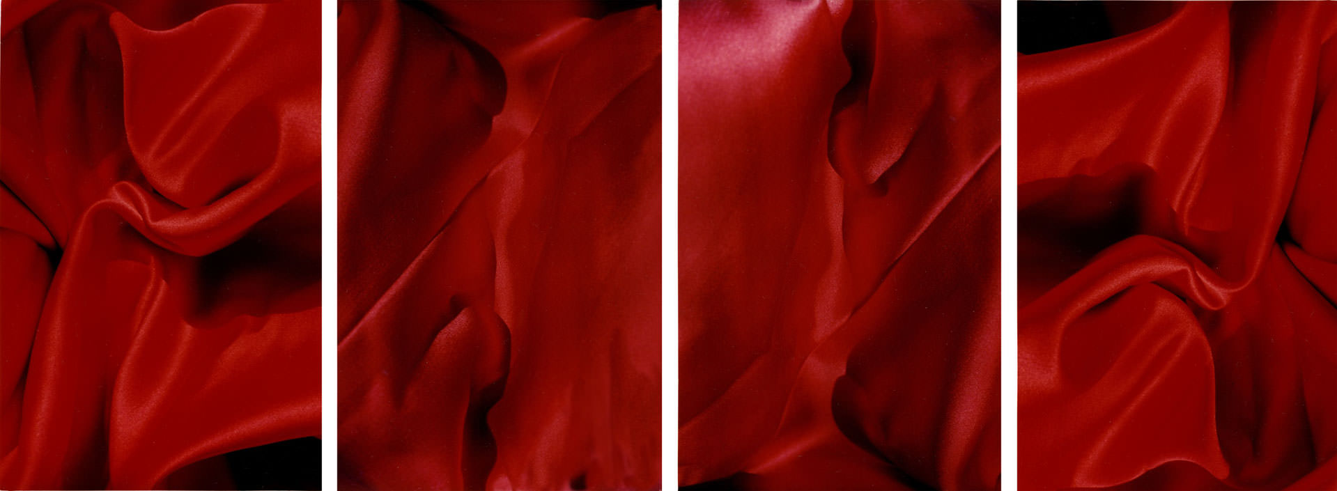 Orsolya Drozdik: Drapery # 0065 (Rome),  2005 (enduracrome/ paper/digital, 102 cm x 267 cm)