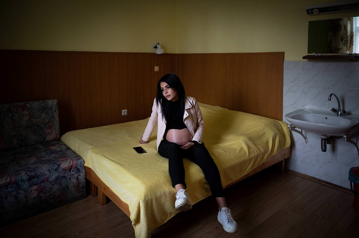 Melegh Noémi Napsugár: Falusi fiatalok, részlet a sorozatból | Village youth, from the series © Noémi Napsugár Melegh