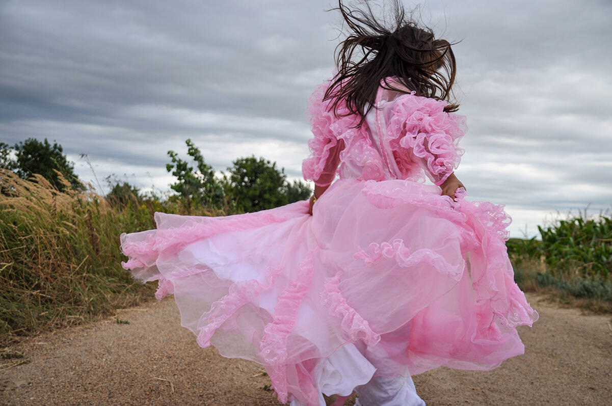 Melegh Noémi Napsugár: Falusi fiatalok, részlet a sorozatból | Village youth, from the series © Noémi Napsugár Melegh