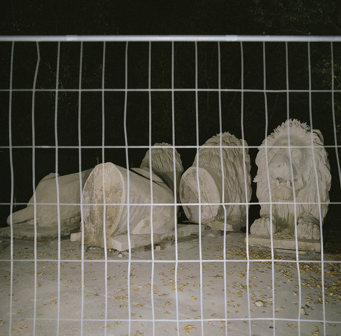 Nunkovics Róbert: Népsziget, részlet a sorozatból | Népsziget, from the series © Róbert Nunkovics