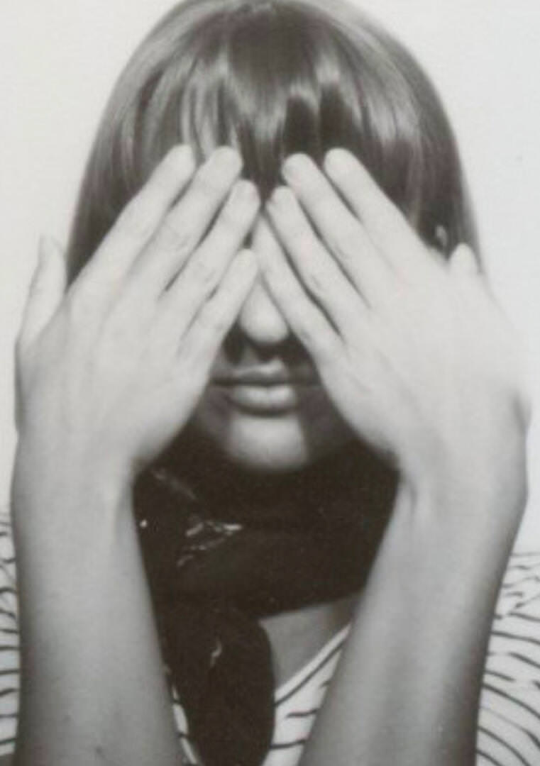 Vanessa Lucrezia Francia - Manual Of How To Become A Good Girl